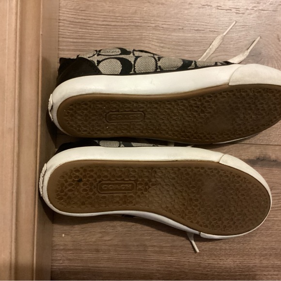 Coach Logo Sneakers Size 6.5 Per-Owned - Picture 4 of 8